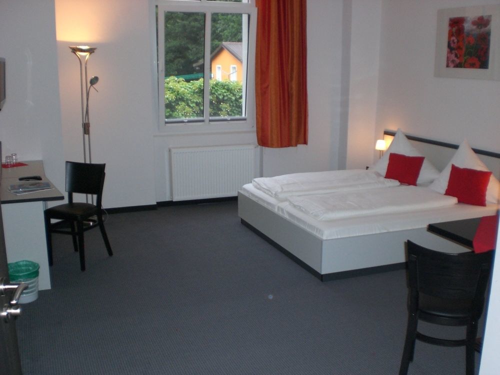 Hotel Zwischen Den Seen Waren  Exterior photo